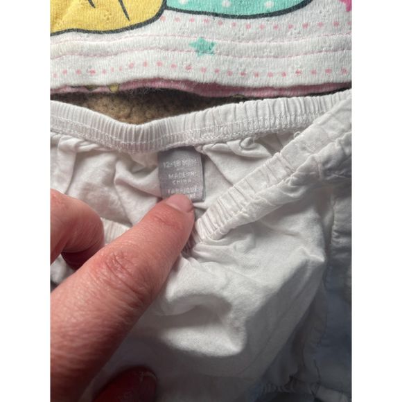 Winnie the Pooh Long Sleeved Shirt Bee Happy with White Bloomers 18M - Picture 4 of 6